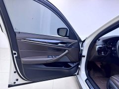 BMW 5 Series 525Li M Sport Package - ფოტო 8