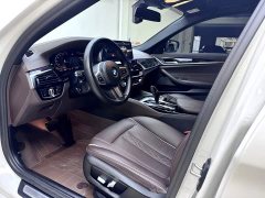 BMW 5 Series 525Li M Sport Package - ფოტო 9