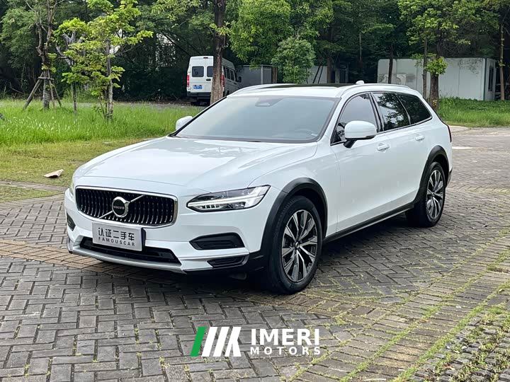 Volvo V90 Cross Country B5 AWD Intelligent Remote Edition