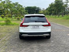 Volvo V90 Cross Country B5 AWD Intelligent Remote Edition - ფოტო 6