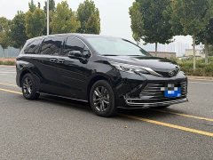 Toyota Sienna 2.5L Hybrid AWD Premium - ფოტო 3