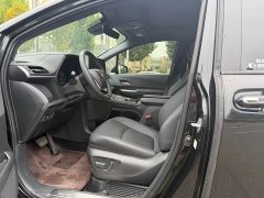 Toyota Sienna 2.5L Hybrid AWD Premium - ფოტო 4