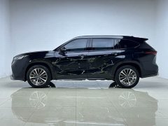 Toyota Crown Venza 2.5L HEV AWD Luxury - ფოტო 4