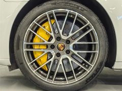Porsche 2023 Panamera Turbo S 4.0T - ფოტო 11