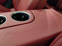 Porsche 2023 Panamera Turbo S 4.0T - ფოტო 17