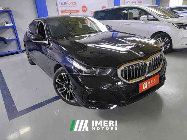 BMW 5 Series 530Li xDrive M Sport Package