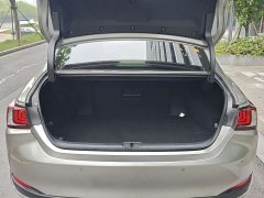 Lexus ES 200 Premium Edition - ფოტო 8