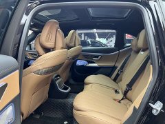 Mercedes-Benz E-Class New Energy 2024 E 350 e L plug-in hybrid sedan - ფოტო 17