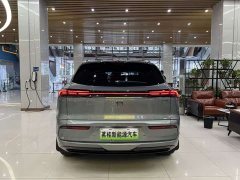 Buick E5 Pioneer Edition - ფოტო 13