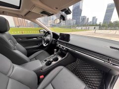 Honda Civic 180TURBO CVT Premium Edition - ფოტო 12
