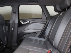 Audi Q4 e-tron 2024 40 e-tron Trendsetter Edition - ფოტო 8