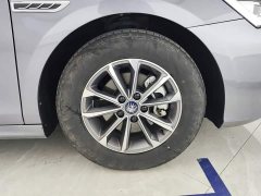 BYD Qin PLUS Glory Edition DM-i 55KM Leading - ფოტო 6
