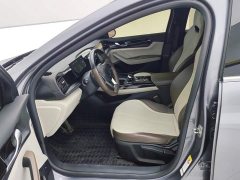 BYD Qin PLUS Glory Edition DM-i 55KM Leading - ფოტო 9