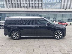Volvo EM90 2025 Ultra Six-Seater - ფოტო 11