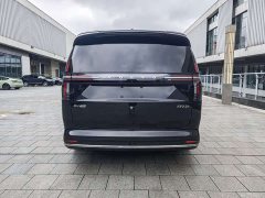 Volvo EM90 2025 Ultra Six-Seater - ფოტო 12