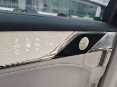 Volvo EM90 2025 Ultra Six-Seater - ფოტო 16