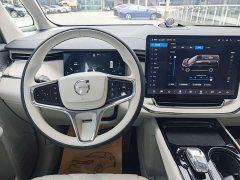 Volvo EM90 2025 Ultra Six-Seater - ფოტო 18