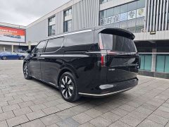 Volvo EM90 2025 Ultra Six-Seater - ფოტო 8