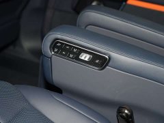 Zeekr Geely Zeekr 9X 2025 Obsidian Black 70kWh Six-Seater - ფოტო 16