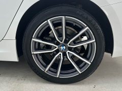BMW 3 Series 320Li M Sport Package - ფოტო 17