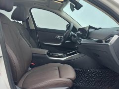 BMW 3 Series 320Li M Sport Package - ფოტო 9