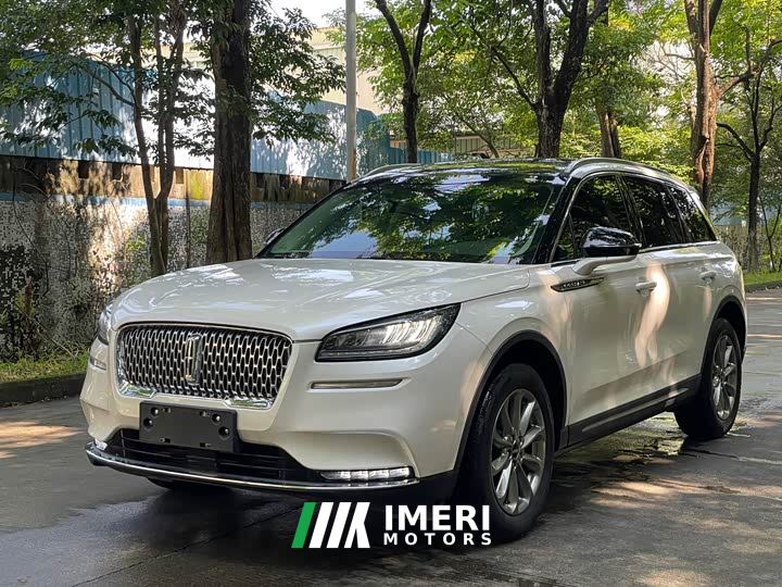 Lincoln Explorer 2.0T Two-Wheel Drive Premium