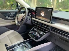 Lincoln Explorer 2.0T Two-Wheel Drive Premium - ფოტო 8