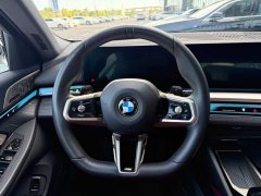 BMW 5 Series 530Li Luxury M Sport Package - ფოტო 11