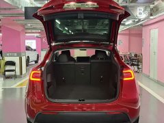Tesla Model Y Long Range All-Wheel Drive - ფოტო 5