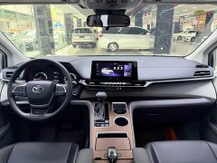 Toyota Sienna 2.5L Hybrid Comfort Edition - ფოტო 13