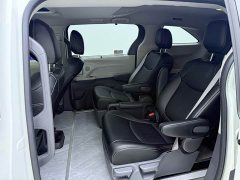 Toyota Sienna 2.5L Hybrid Comfort Edition - ფოტო 19