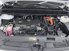 Toyota Crown Venza 2021 2.5L HEV AWD Elite - ფოტო 10