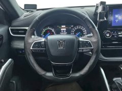 Toyota Crown Venza 2021 2.5L HEV AWD Elite - ფოტო 15