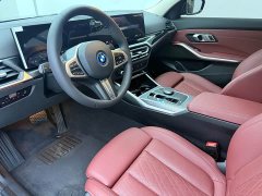 BMW i3 eDrive 40 L Midnight Edition Package - ფოტო 15