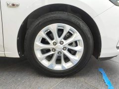 Chevrolet Cruze 1.5L Dual-Clutch Deluxe Edition - ფოტო 6