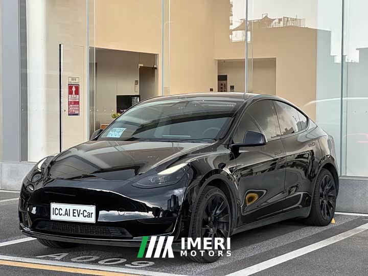 Tesla Model Y Facelift Rear-Wheel Drive