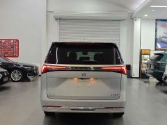 Buick GL8 New Energy Lusang Respect Edition - ფოტო 5
