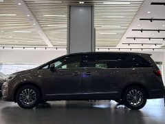 Buick GL8 Land Business Class 652T Luxury - ფოტო 3