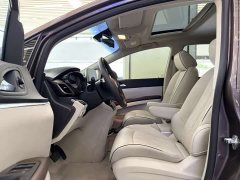 Buick GL8 Land Business Class 652T Luxury - ფოტო 6