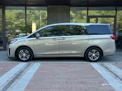 Buick GL8 ES Luxe Enjoyment Edition - ფოტო 5