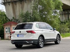 Volkswagen Tiguan L 330TSI Automatic Two-Wheel Drive Comfort Edition - ფოტო 17