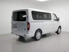 New Journey Xintu V80 2.0T PLUS Manual City Edition Short Wheelbase Ultra-low Roof 5/6 Seater - photo 2