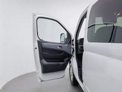 New Journey Xintu V80 2.0T PLUS Manual City Edition Short Wheelbase Ultra-low Roof 5/6 Seater - photo 8