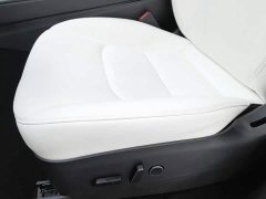 Tesla Model Y Rear-Wheel Drive - ფოტო 20