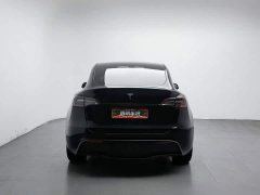 Tesla Model Y Rear-Wheel Drive - ფოტო 4
