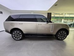 Land Rover Range Rover 3.0 L6 400PS AB Long Wheelbase - ფოტო 11
