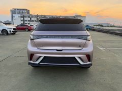 BYD Dolphin 401km Knight Edition - ფოტო 6