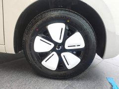 Wuling Hongguang MINIEV Fourth Generation Four-Door Advanced Edition - ფოტო 6