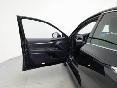 Toyota Camry 2.5G Luxury - ფოტო 8