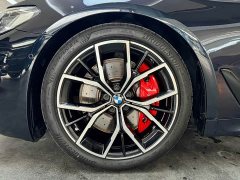 BMW 5 Series (Imported) 540i Elegance M Sport Package - ფოტო 17